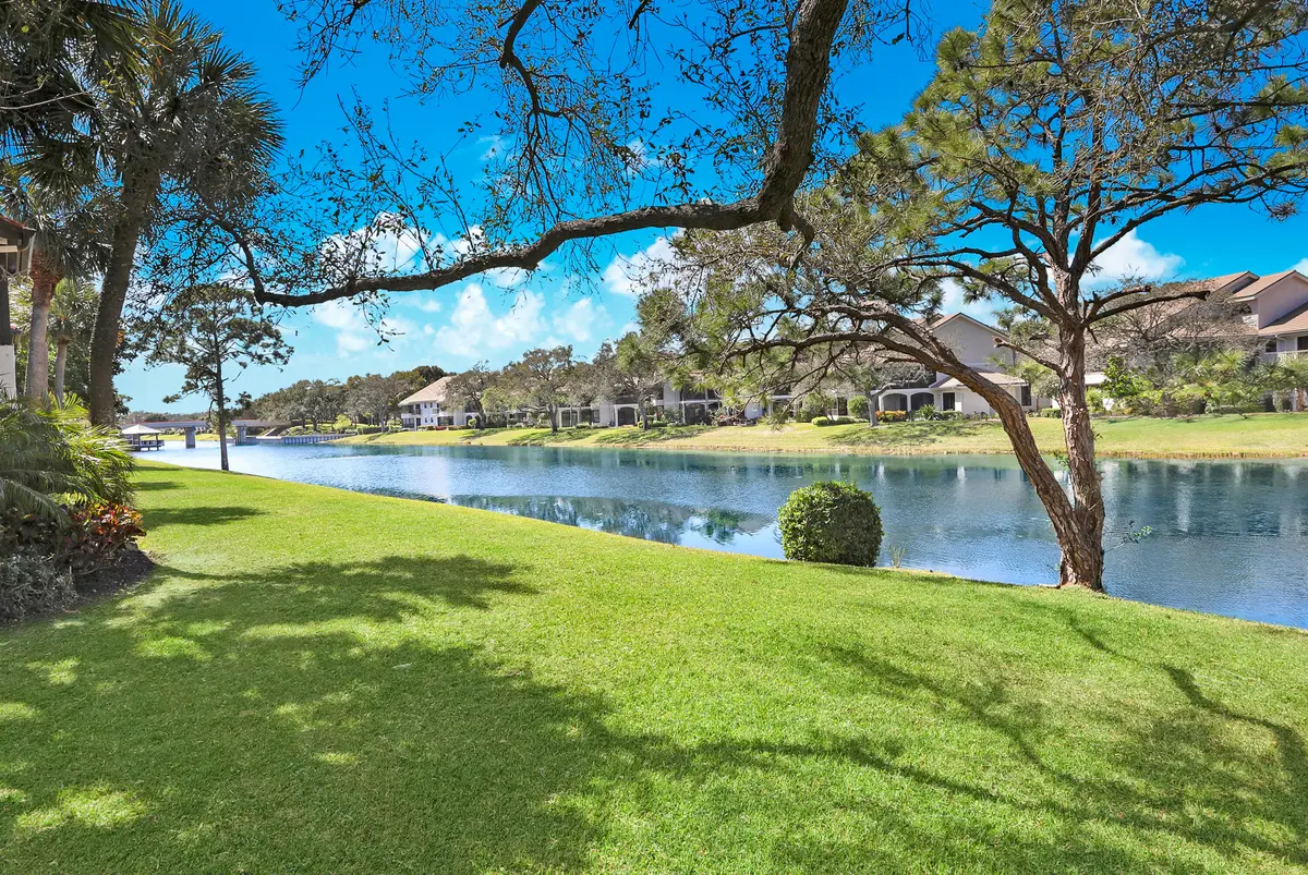 Privacy - Waterview at 16671 Traders Crossing Crossing 121, Jupiter