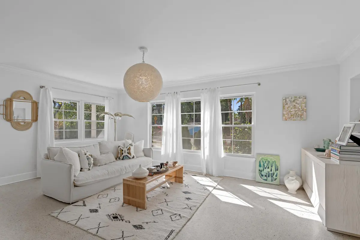 Living at 143 Greymon Drive, West Palm Beach