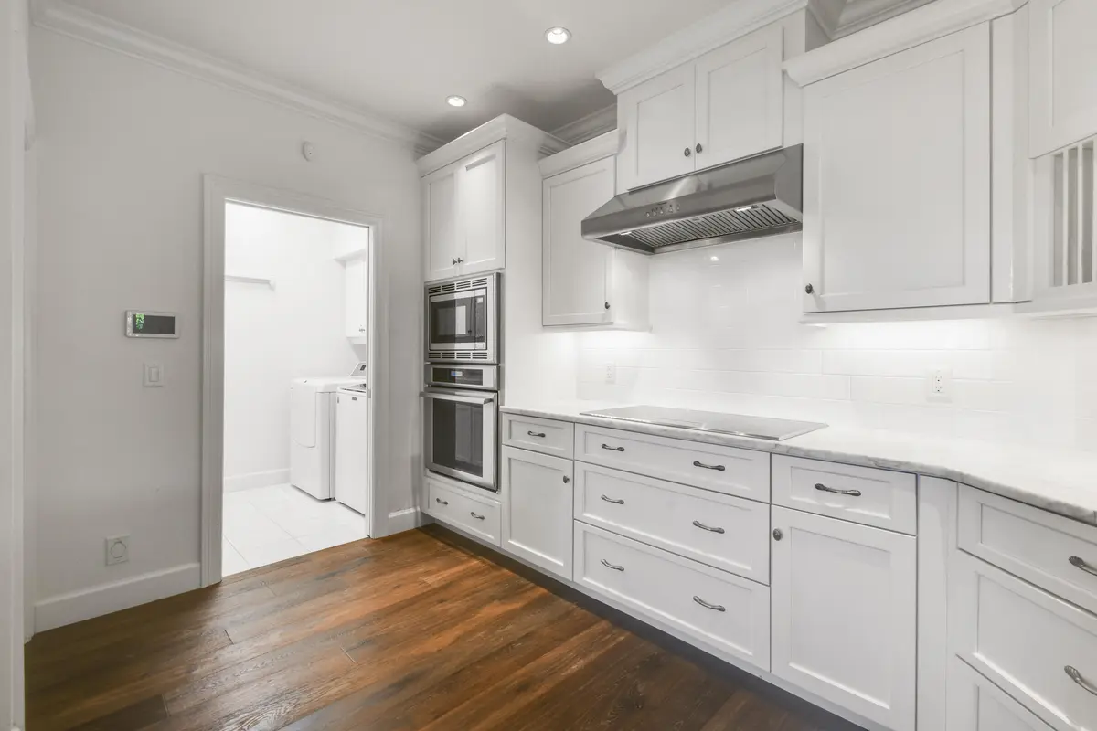 Kitchen at 104 Weomi Lane, Jupiter