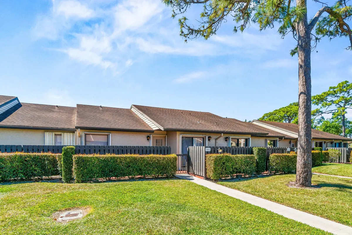 Villa at 704 Sunny Pine Way C, Greenacres