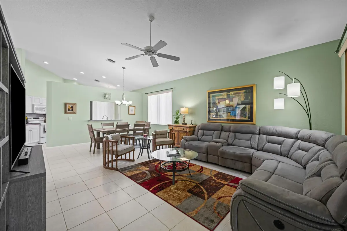 33 (13) at 9078 Bay Point Circle, West Palm Beach