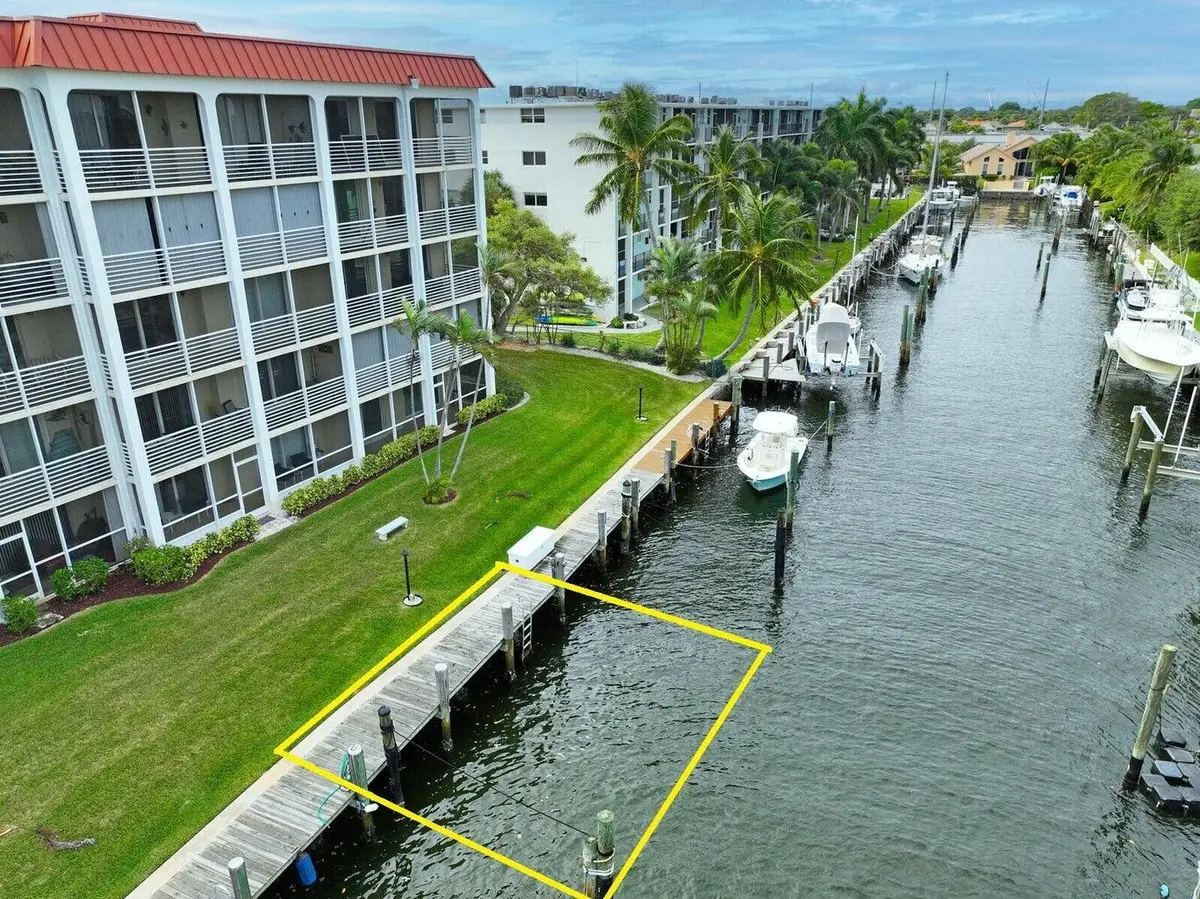 4 - Dock Available - just outside unit at 105 Paradise Harbour Boulevard 112, North Palm Beach