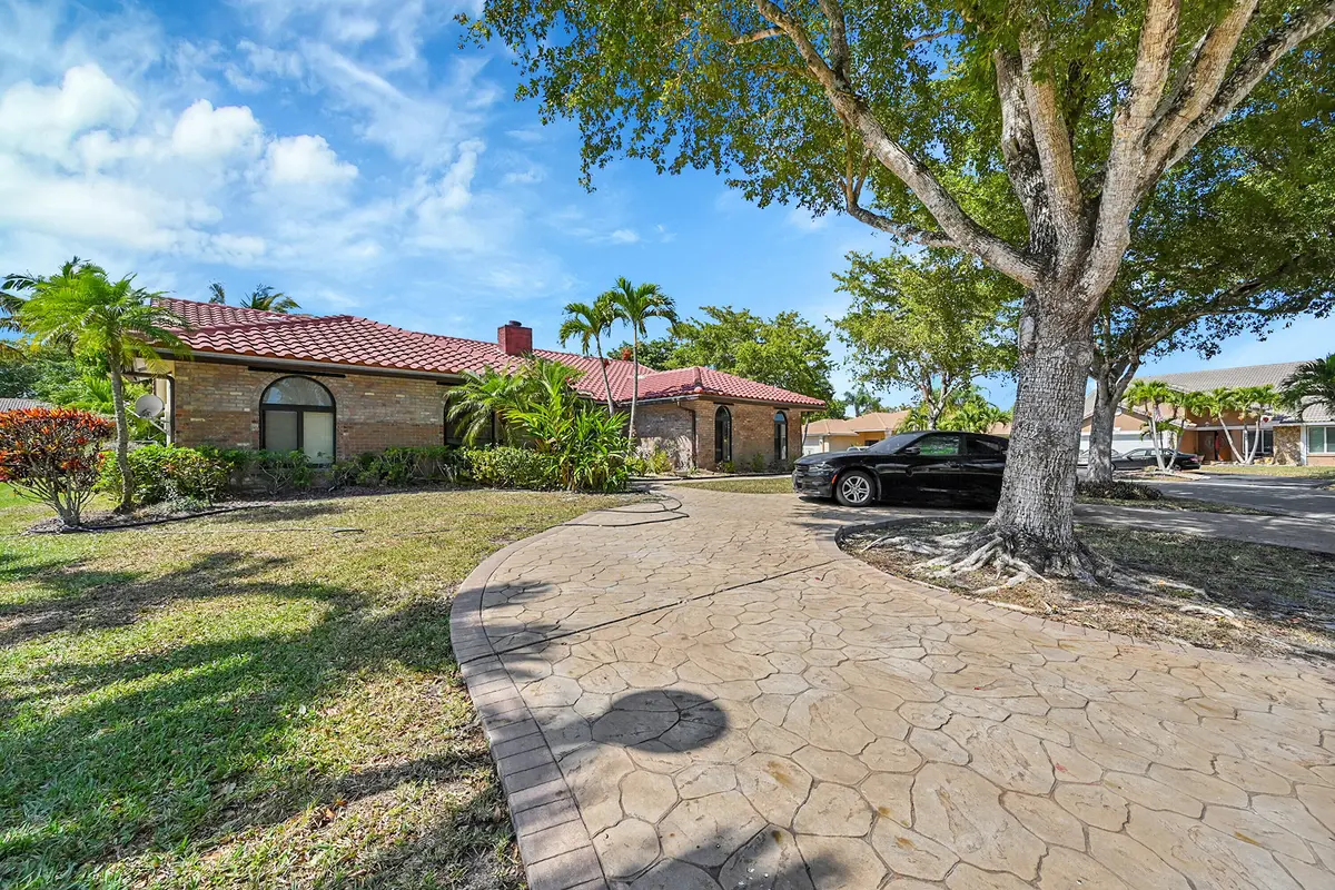 03_0 (3) at 5172 NW 84th Road, Coral Springs