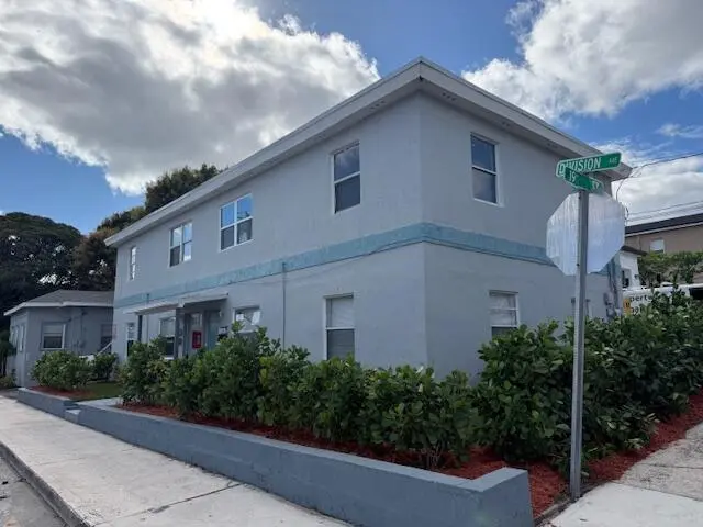20251217161555850039000000-o at 1913 Division Avenue, West Palm Beach