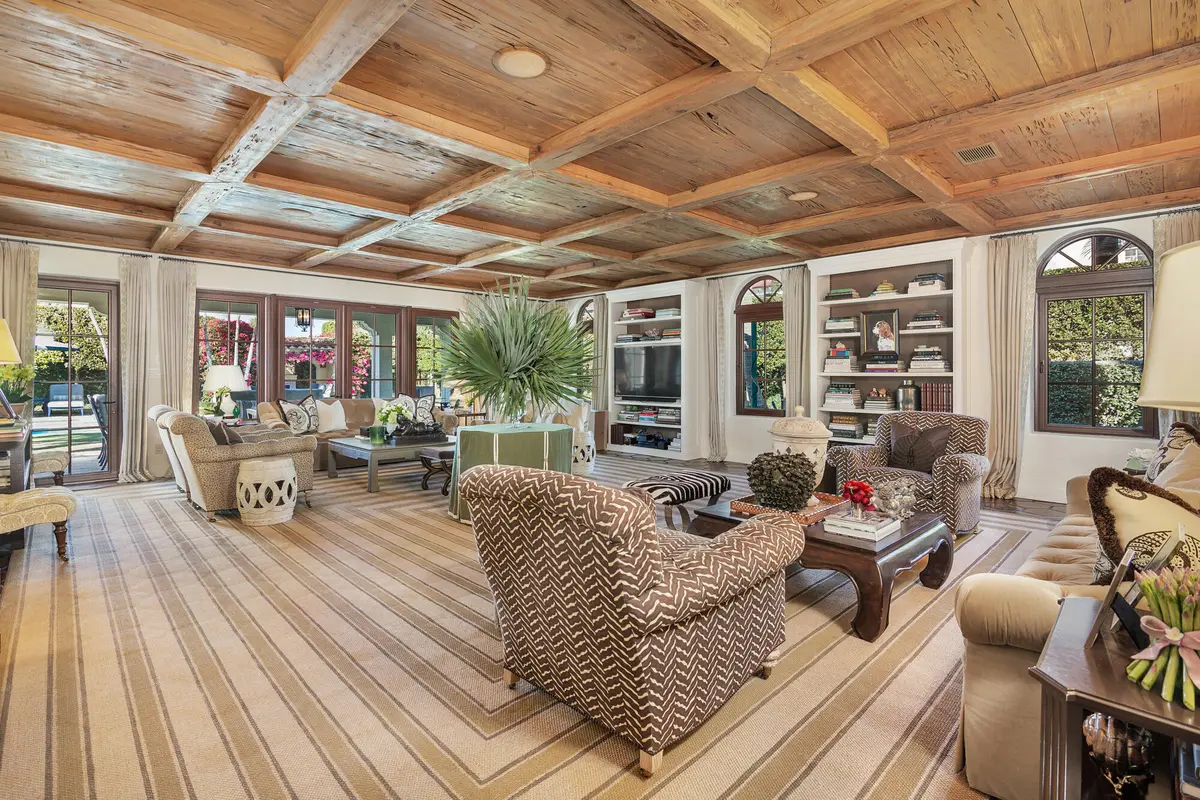 low-15 at 237 El Bravo Way, Palm Beach