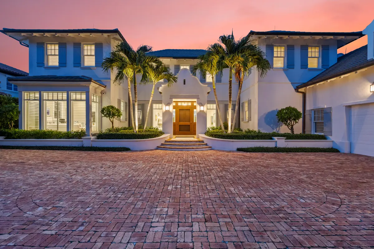 FRONT EXPOSURE at 194 Locha Drive, Jupiter
