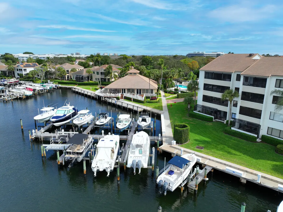 Aerial Marina at 215 Oak Harbour Drive, Juno Beach
