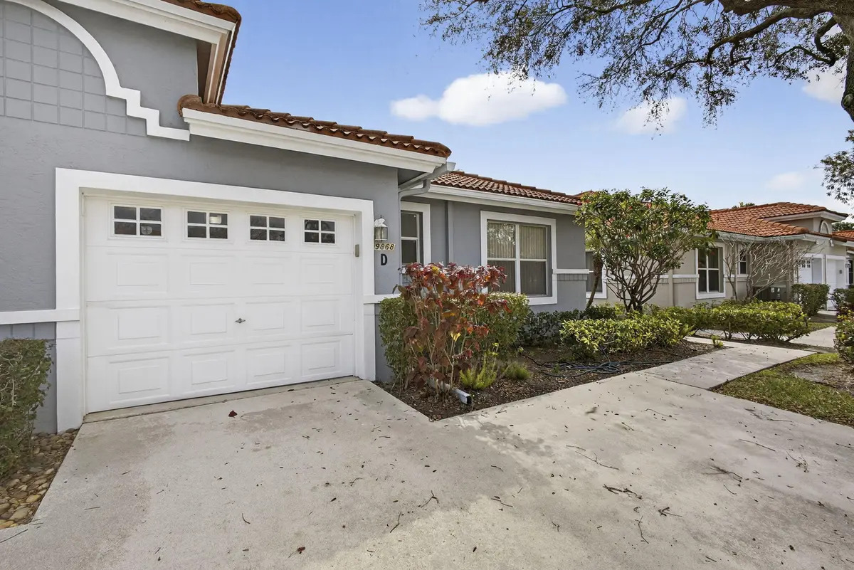 2 Car driveway at 9868 D Summerbrook Terrace, Boynton Beach