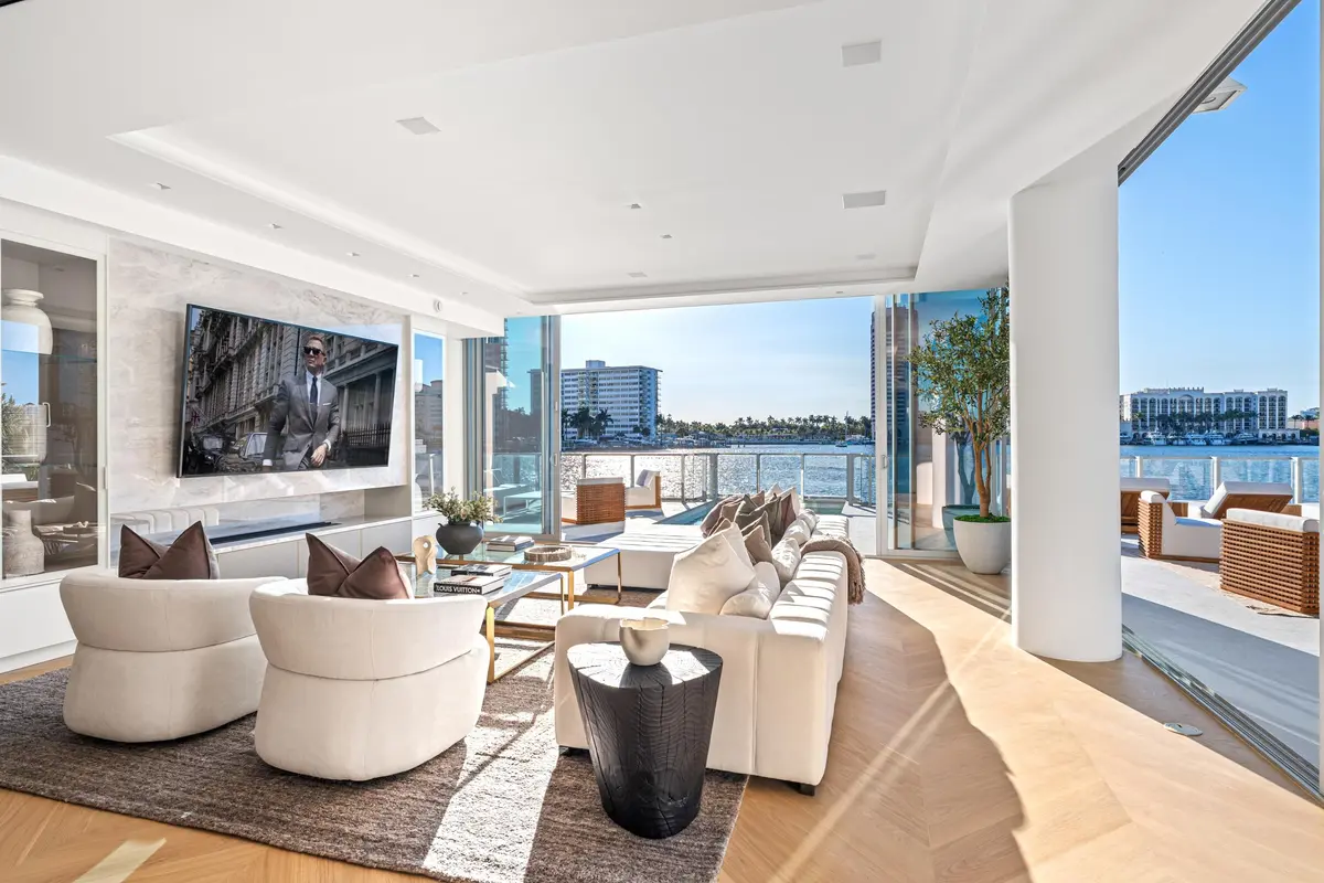 LAKE BOCA VIEW GREAT ROOM at 725 S Ocean Boulevard 101, Boca Raton