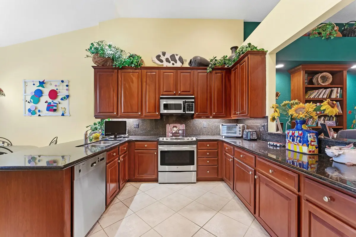 Kitchen at 112 Palm Point Circle D, Palm Beach Gardens