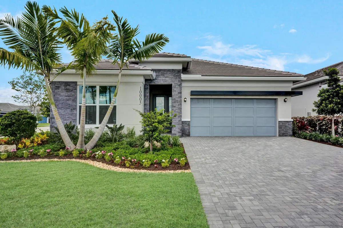 Jesalin Transitional at 10005 Driftwood Way, Palm Beach Gardens
