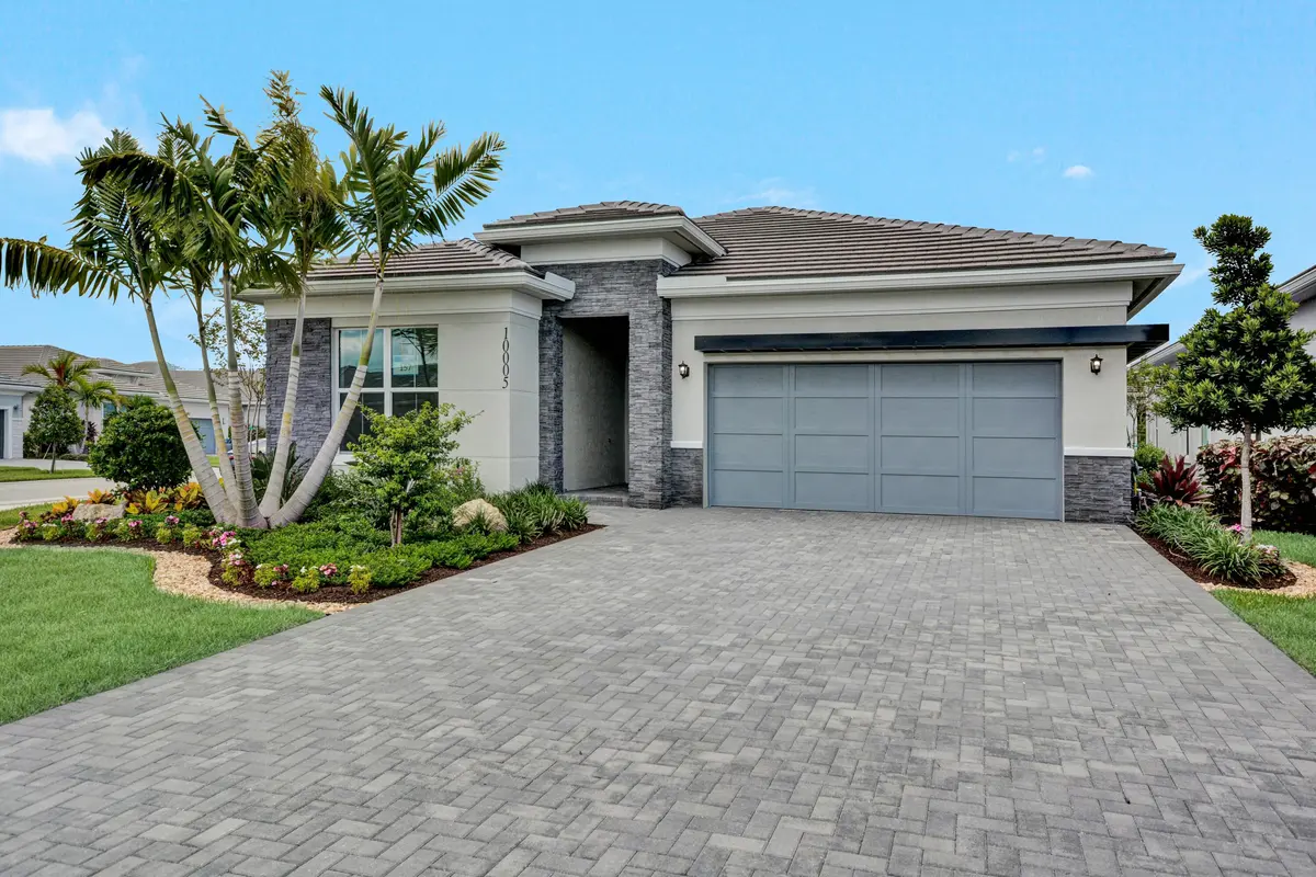 Jesalin Transitional at 10005 Driftwood Way, Palm Beach Gardens