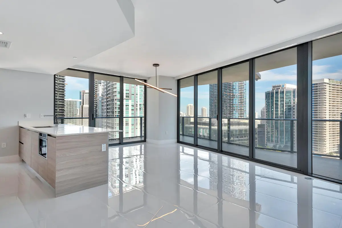 2401 - LK - 013 at 1300 S Miami Avenue 2401, Miami