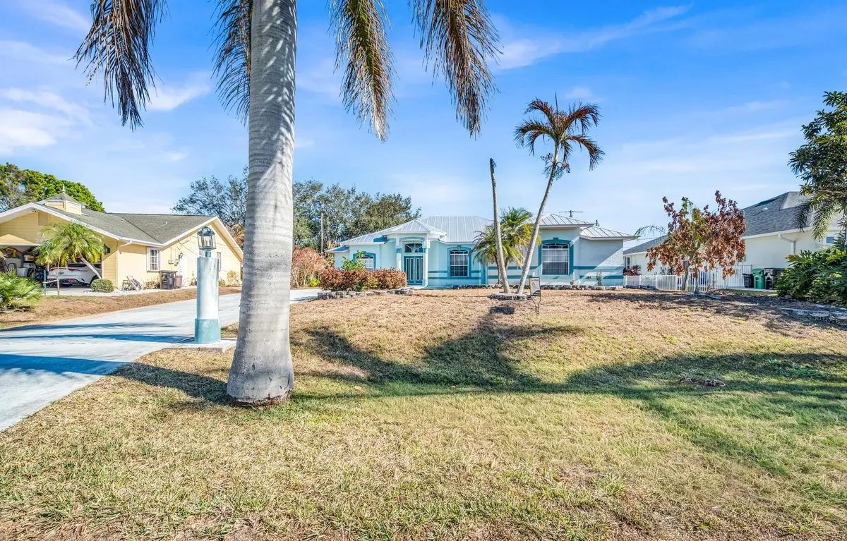 Z63_5248 at 3407 SE Hart Circle, Port St. Lucie