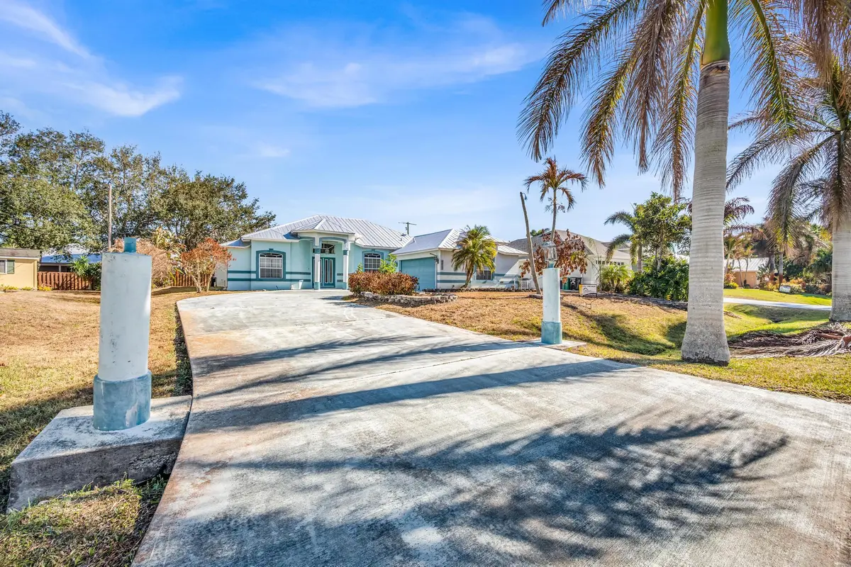 Z63_5251 at 3407 SE Hart Circle, Port St. Lucie