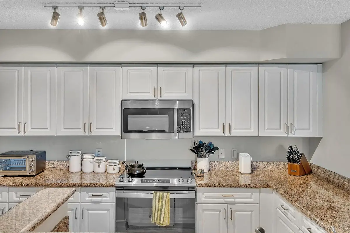 20230310153934461417000000-o at 3606 S Ocean Boulevard 205, Highland Beach