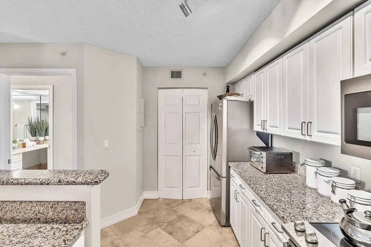 20230310153947681599000000-o at 3606 S Ocean Boulevard 205, Highland Beach