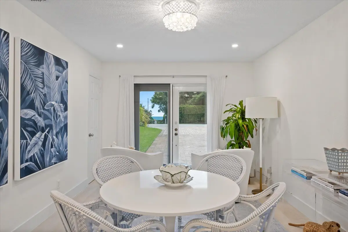 801 Hibiscus Ave, Juno Beach, FL 33408 ( at 801 Hibiscus Avenue, Juno Beach