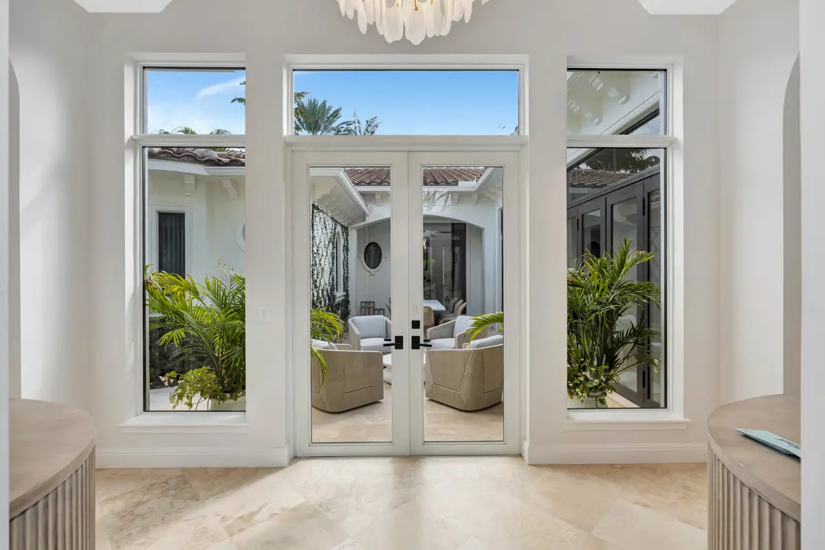 Front foyer at 11304 Caladium Lane, Palm Beach Gardens