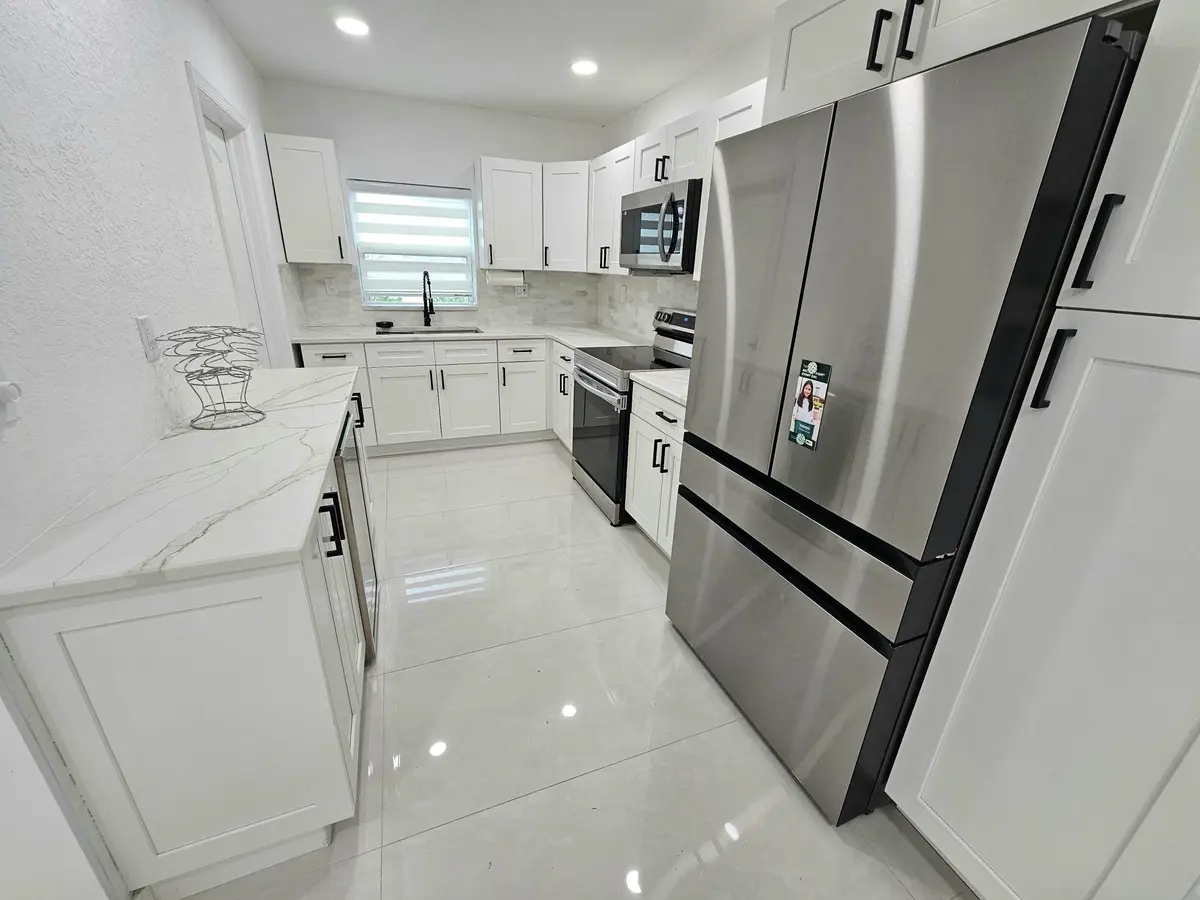 kitchen at 7304 Westwood Drive, Tamarac