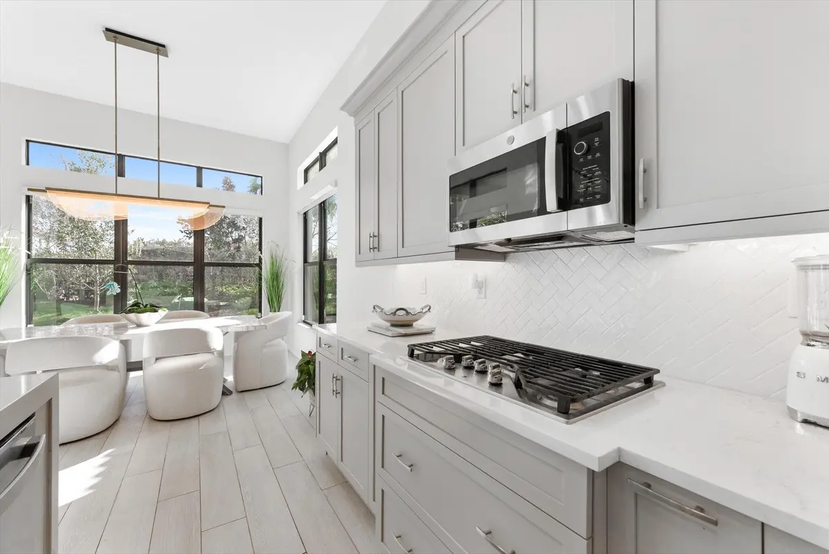 23-23 at 11770 Leon Circle, Parkland