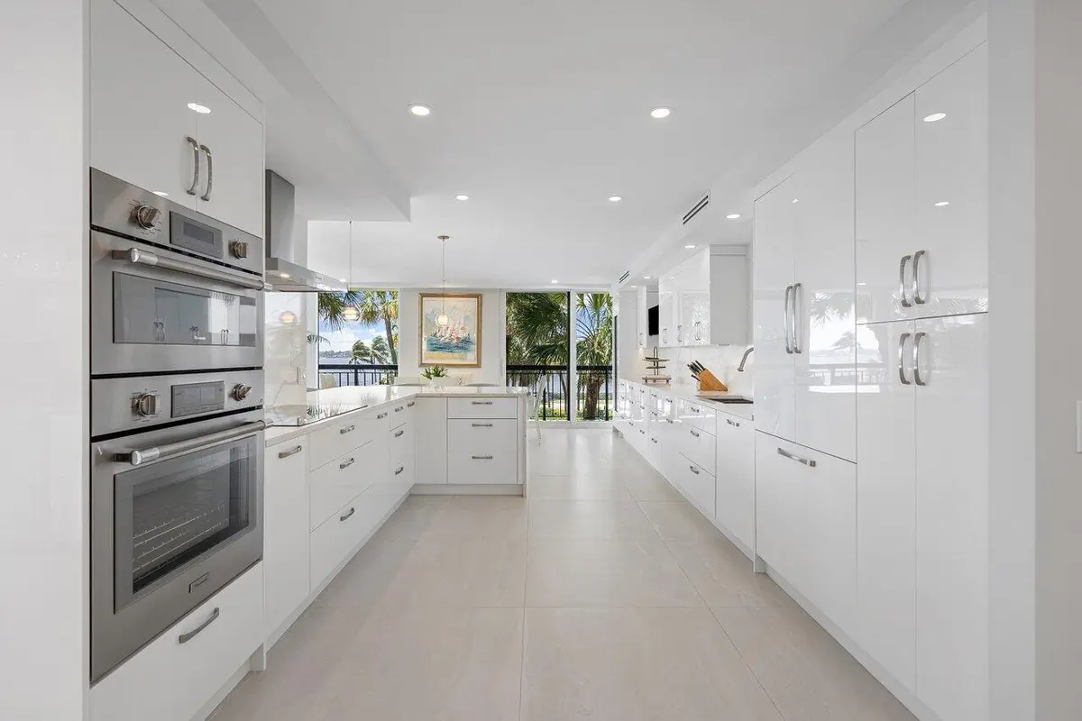 Open Kitchen at 3140 S Ocean Boulevard 201n, Palm Beach