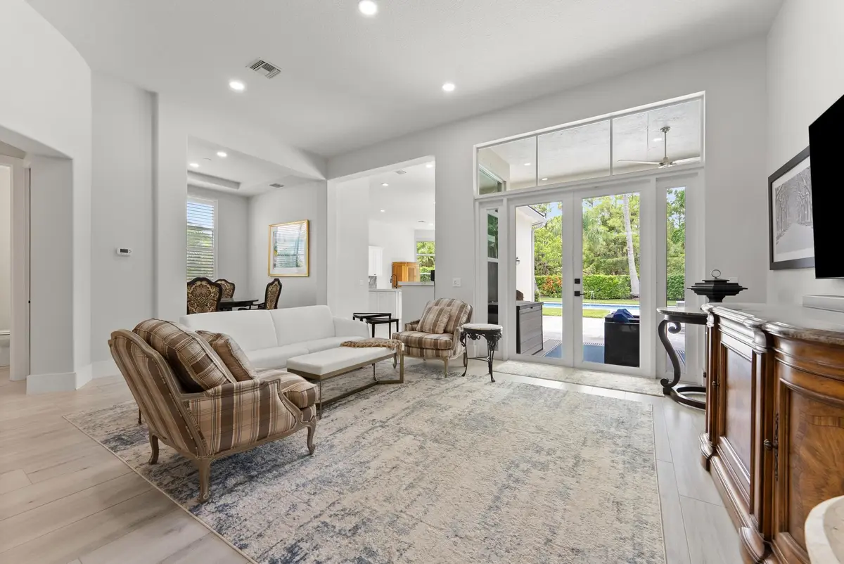 Int LR 8 at 7737 Preserve Drive, West Palm Beach
