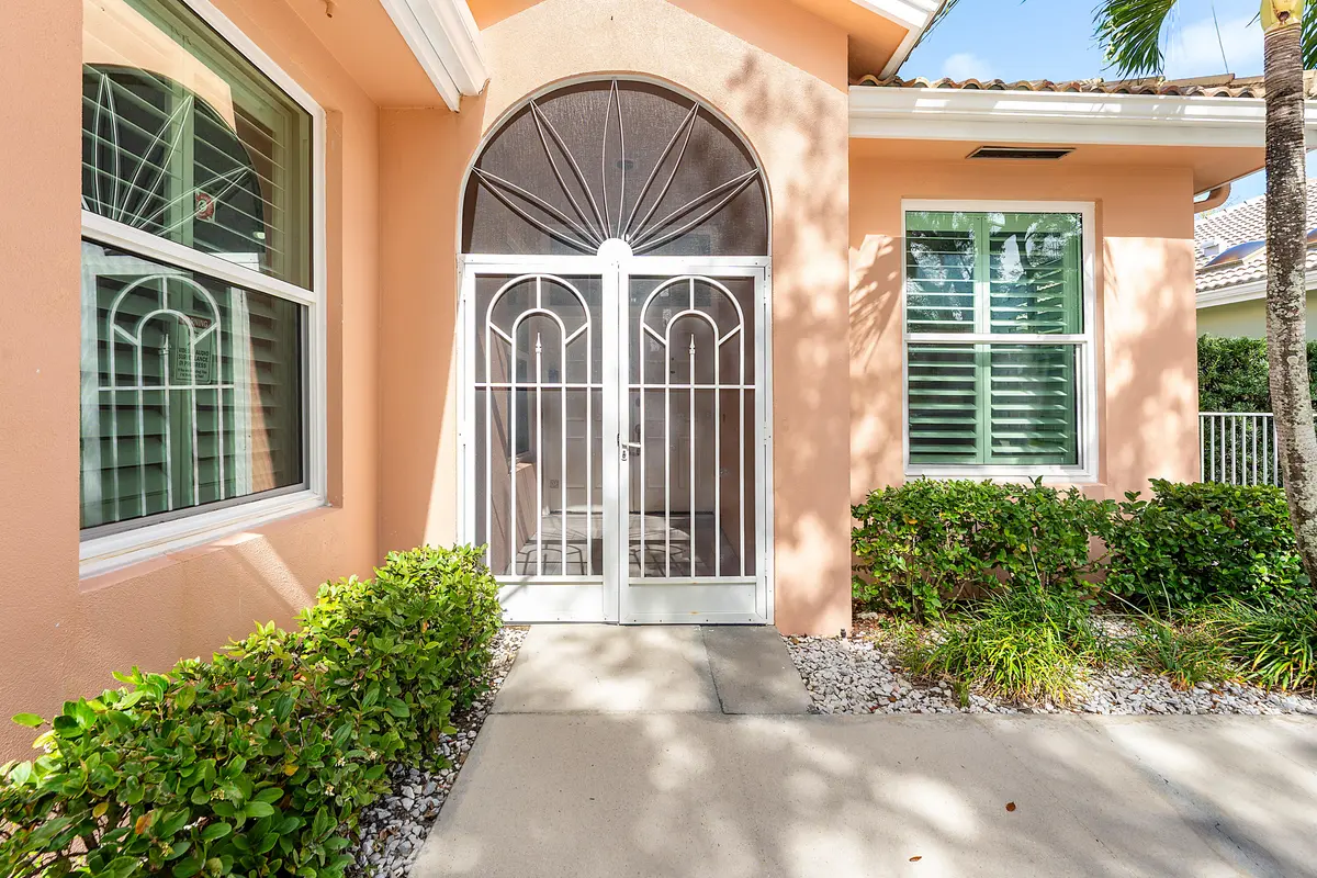Screened Entry at 132 E Hampton Way, Jupiter