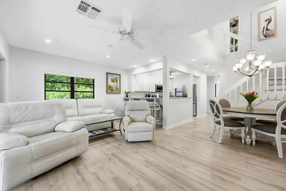 05_dsc01947 at 1102 SE Mitchell Avenue 308, Port St. Lucie