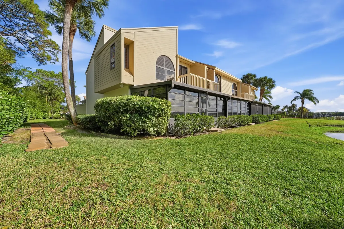35_dsc02112 at 1102 SE Mitchell Avenue 308, Port St. Lucie