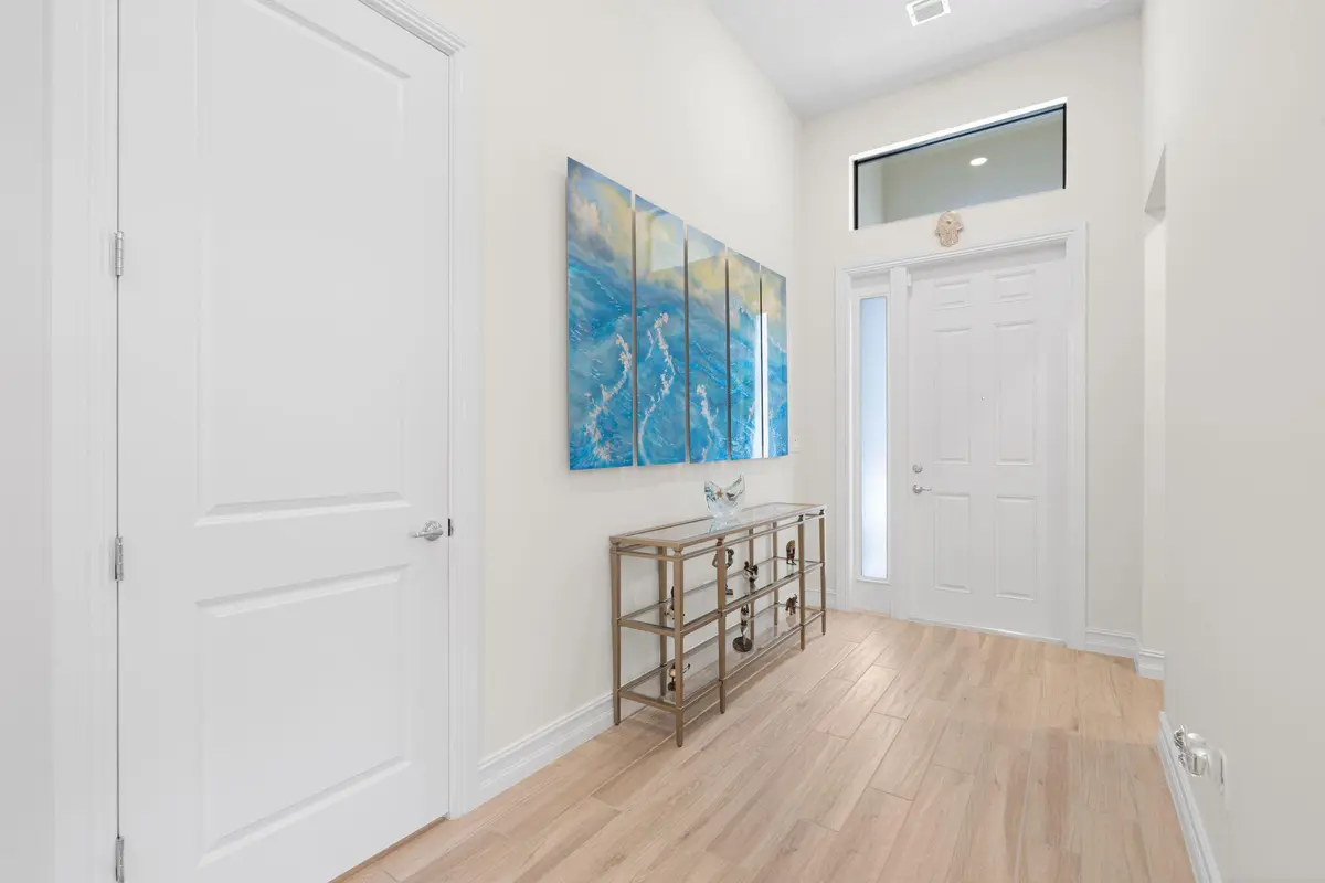 Foyer at 11975 Vivar Run, Parkland