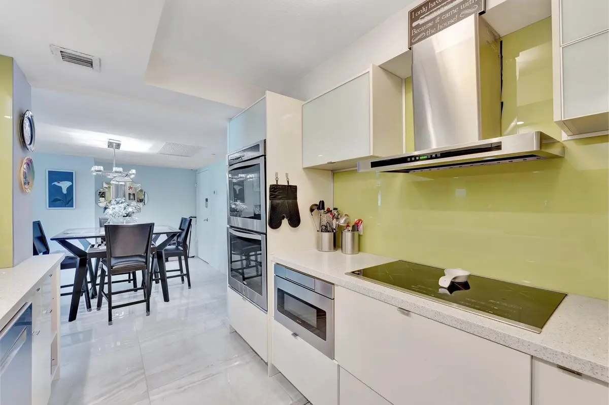 5-web-or-mls-DSC00521 at 1900 S Ocean Boulevard 8g, Lauderdale-By-The-Sea