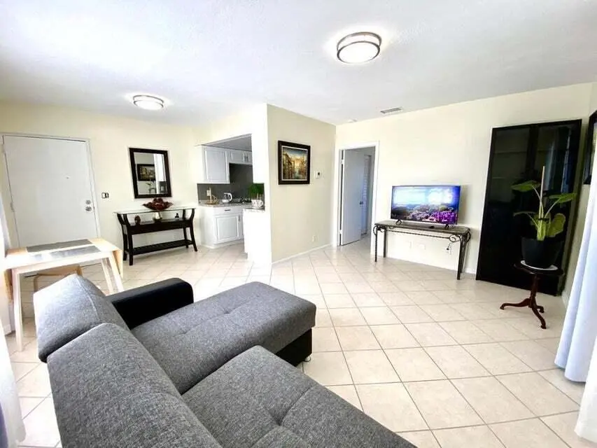 20220501132958879648000000-o at 523 SE 20th Court 5, Boynton Beach