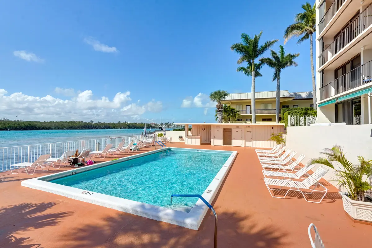 35-225 S Beach Road Unit 503-35 at 225 Beach Road 503, Tequesta