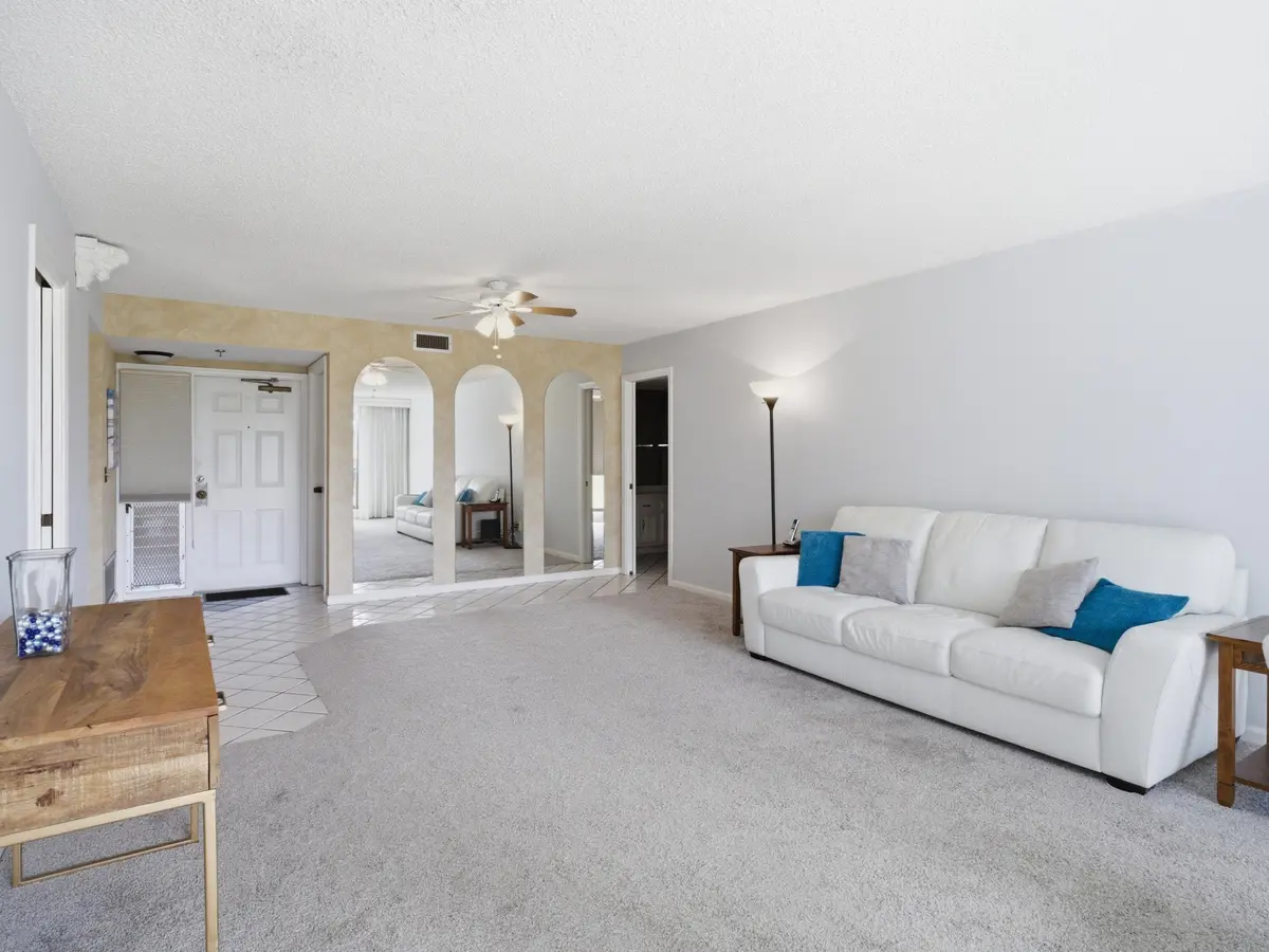 WOODLANDS-PGA-12 at 5390 Woodland Lakes Drive 104, Palm Beach Gardens