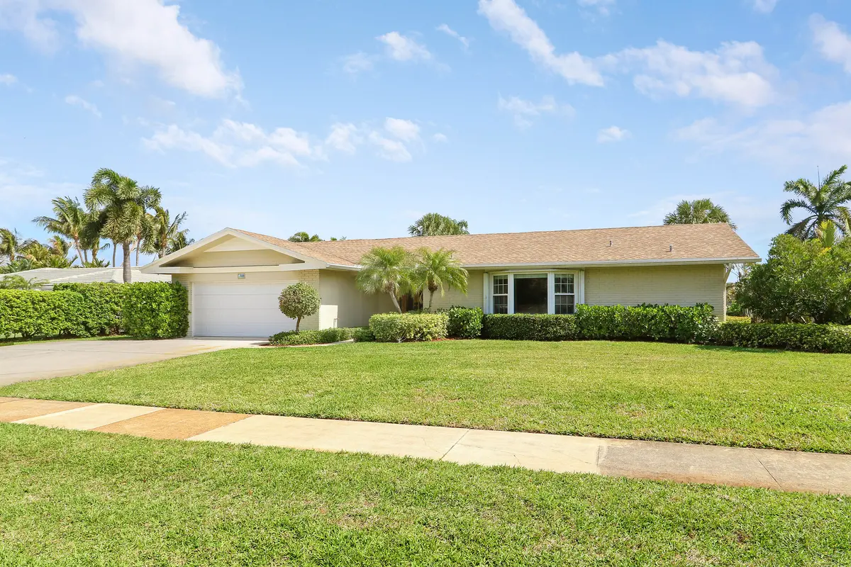 House at 856 Country Club Drive, North Palm Beach