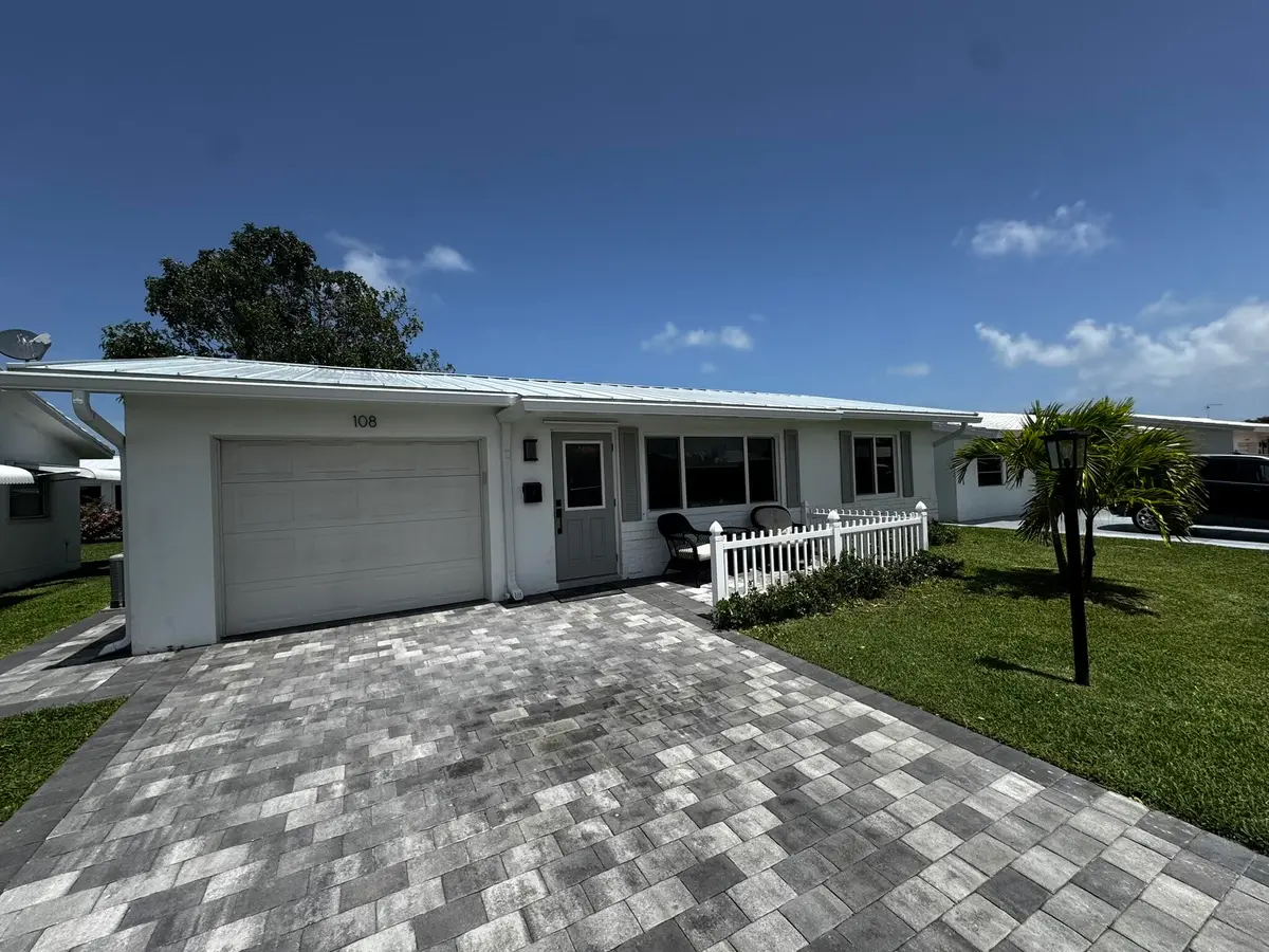 Brick Paged Driveway at 108 SW 9th Street, Boynton Beach