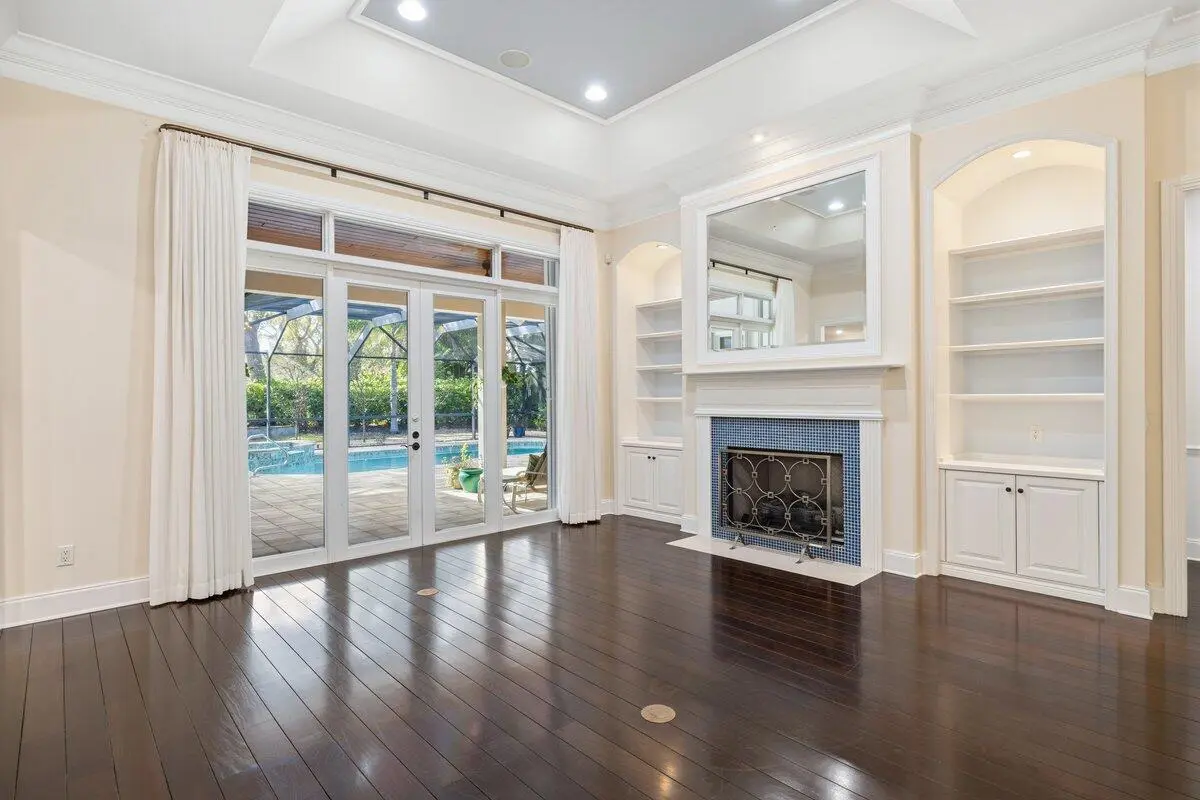 slot 2 at 651 N Tomahawk Trail, Indian River Shores