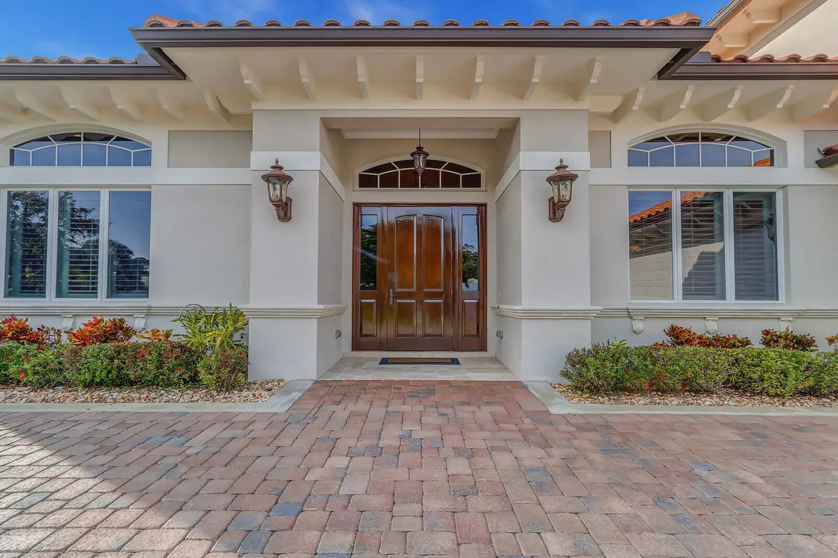 Entry at 3572 SE Court Drive, Stuart