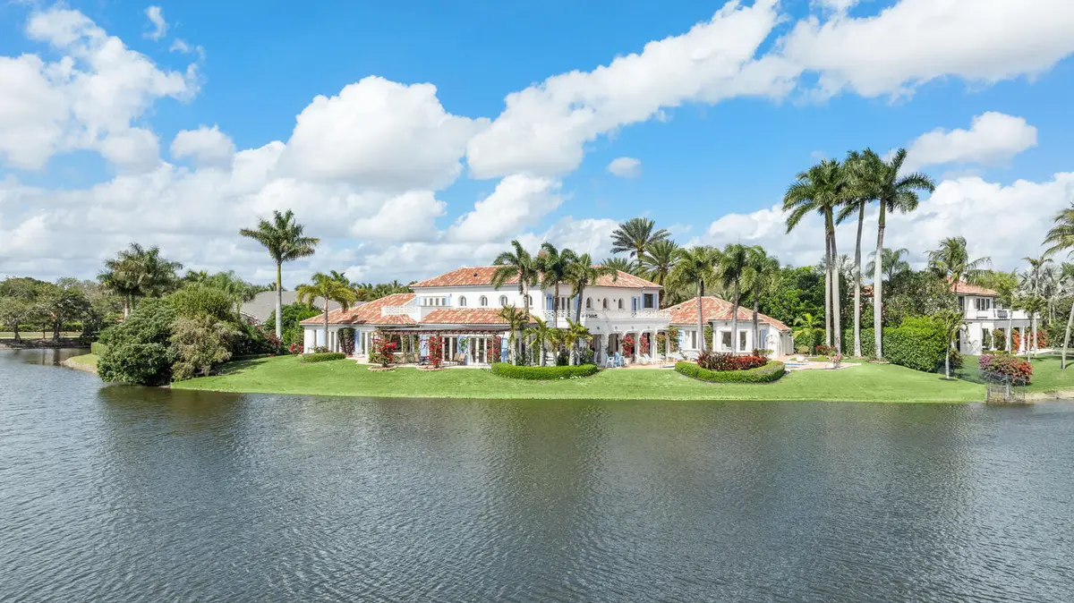 2600 Fairway Island Dr-large-209-215-Gre at 2600 Fairway Island Drive, Wellington