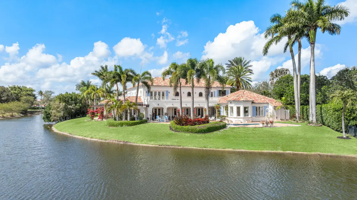 2600 Fairway Island Dr-large-210-214-Gre at 2600 Fairway Island Drive, Wellington