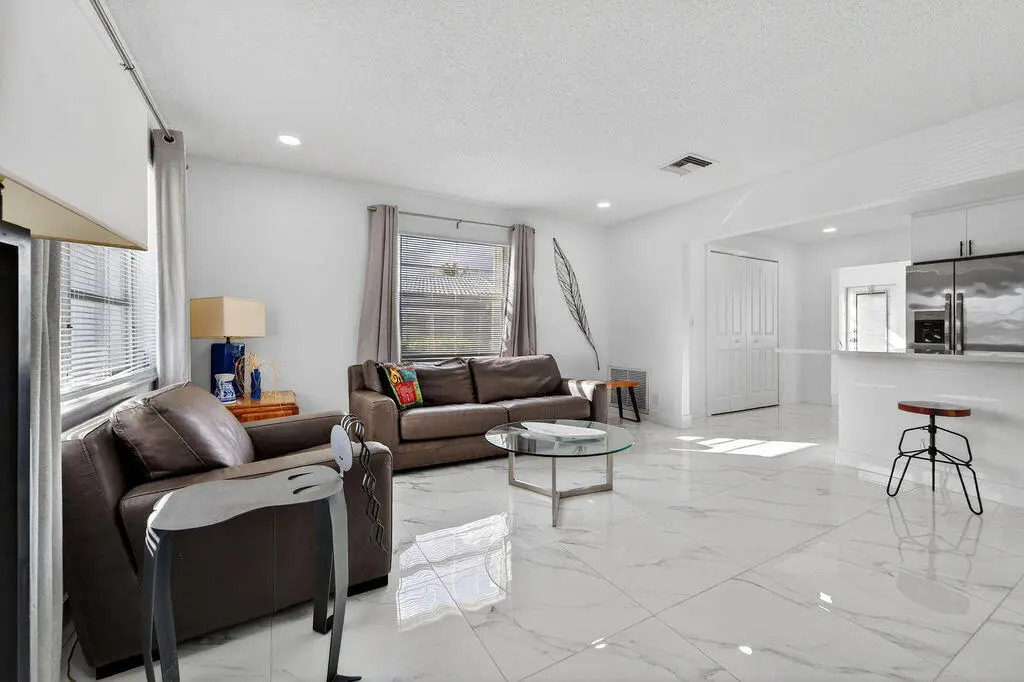 030526-266 at 688 SW Lake Court, Boynton Beach