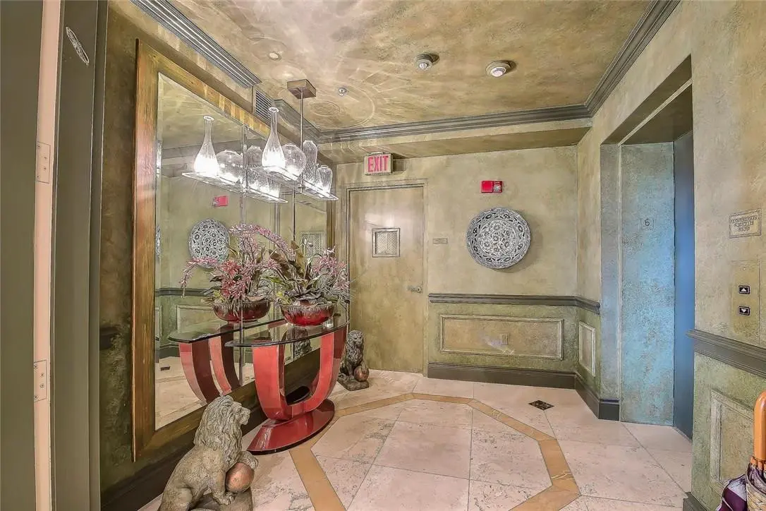 Photo 2 at 209 N Birch Road 602, Fort Lauderdale
