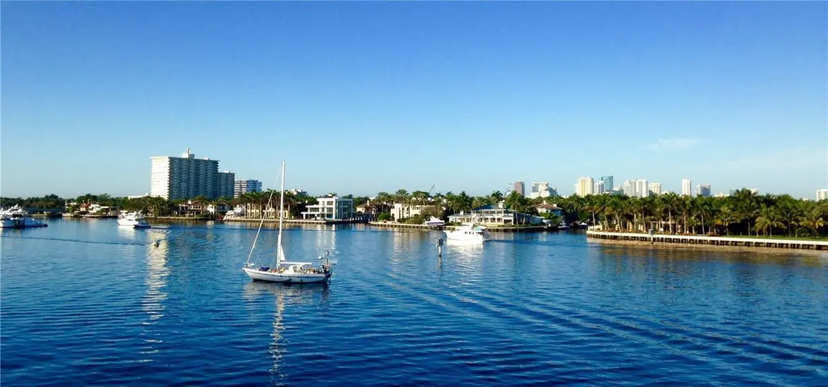 Photo 2 at 209 N Birch Road 404, Fort Lauderdale
