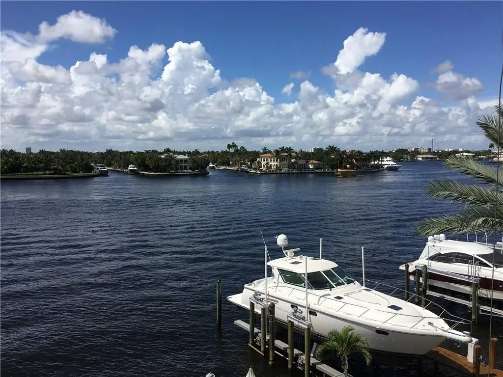 Photo 3 at 209 N Birch Road 404, Fort Lauderdale