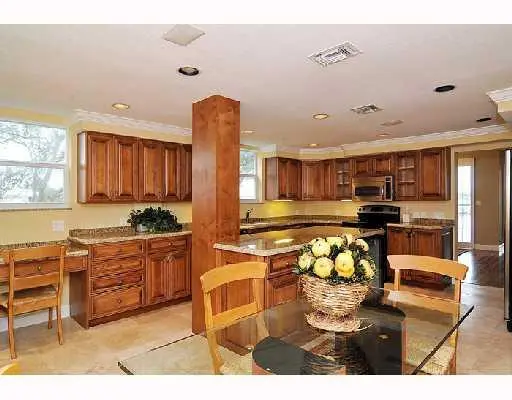 Kitchen at 1050 Seminole Drive 2A, Fort Lauderdale