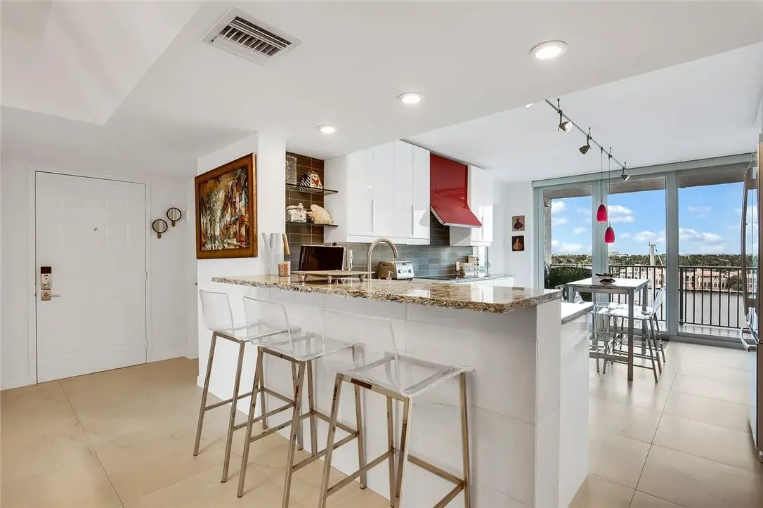 Photo 5 at 77 S Birch Road 8D, Fort Lauderdale