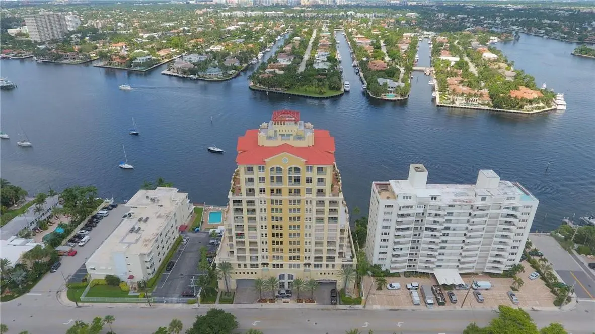 Photo 3 at 209 N Birch Road 701, Fort Lauderdale