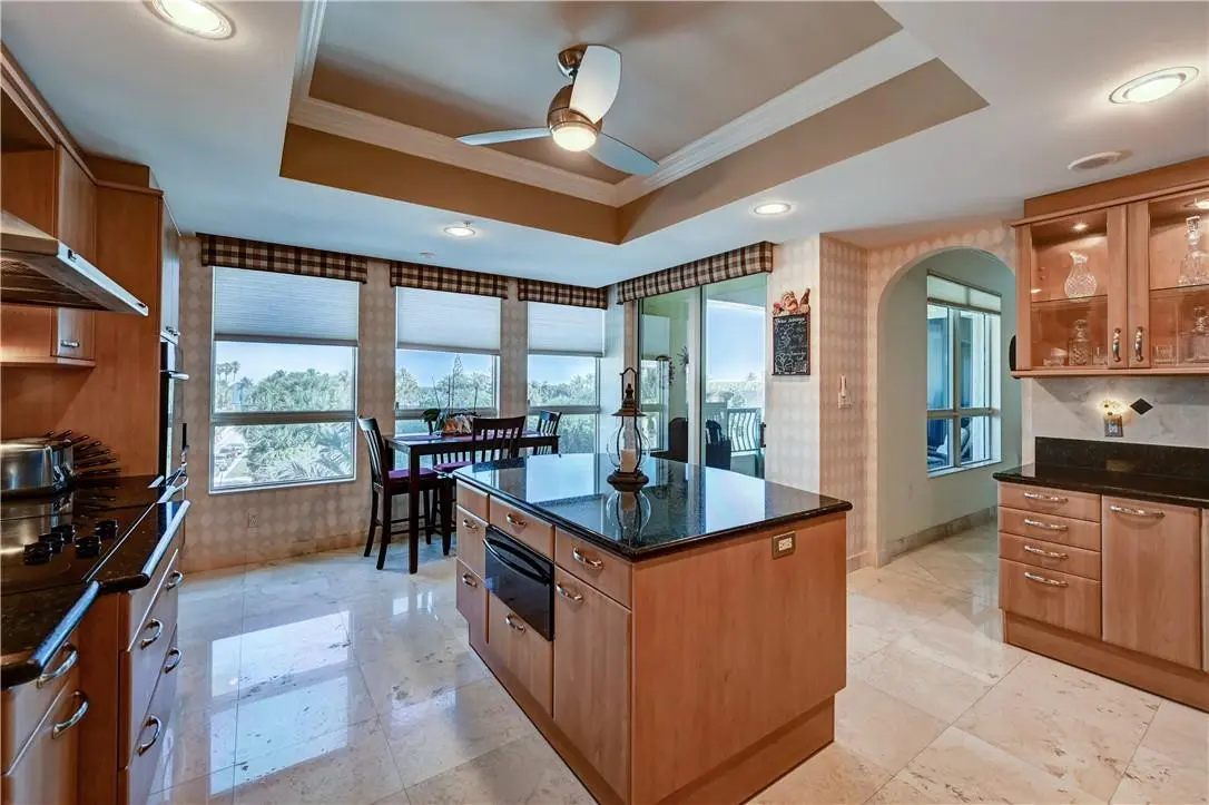 Photo 2 at 209 N Birch Road 403, Fort Lauderdale