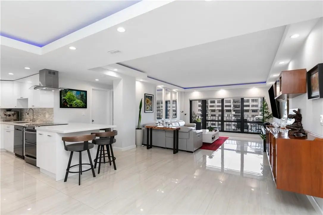 Photo 4 at 4900 N Ocean Boulevard 1604, Fort Lauderdale